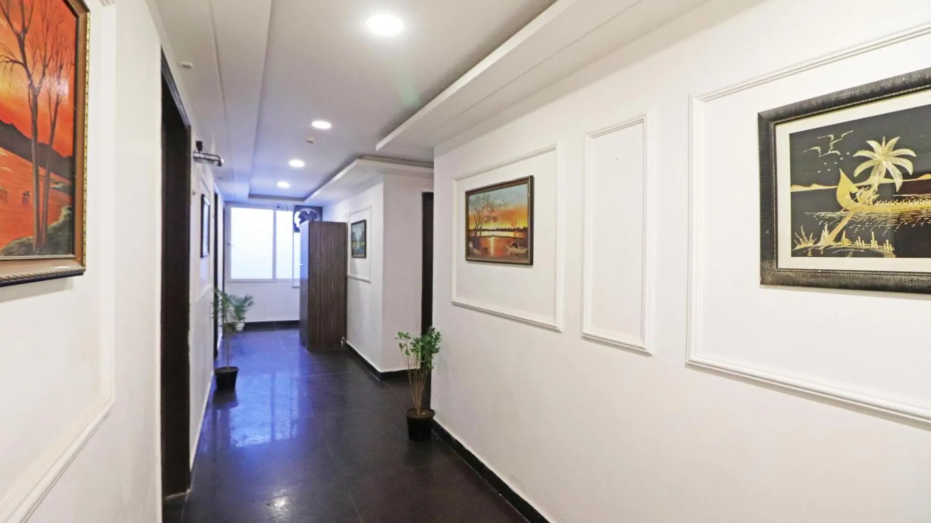 Hotel Mayda Prime Near Delhi Airport New Delhi