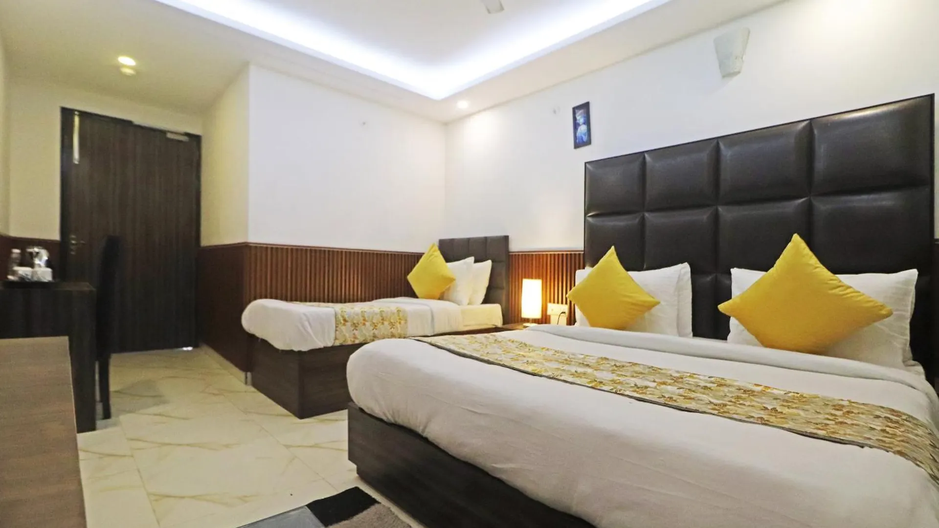 ***  Hotel Mayda Prime Near Delhi Airport New Delhi India