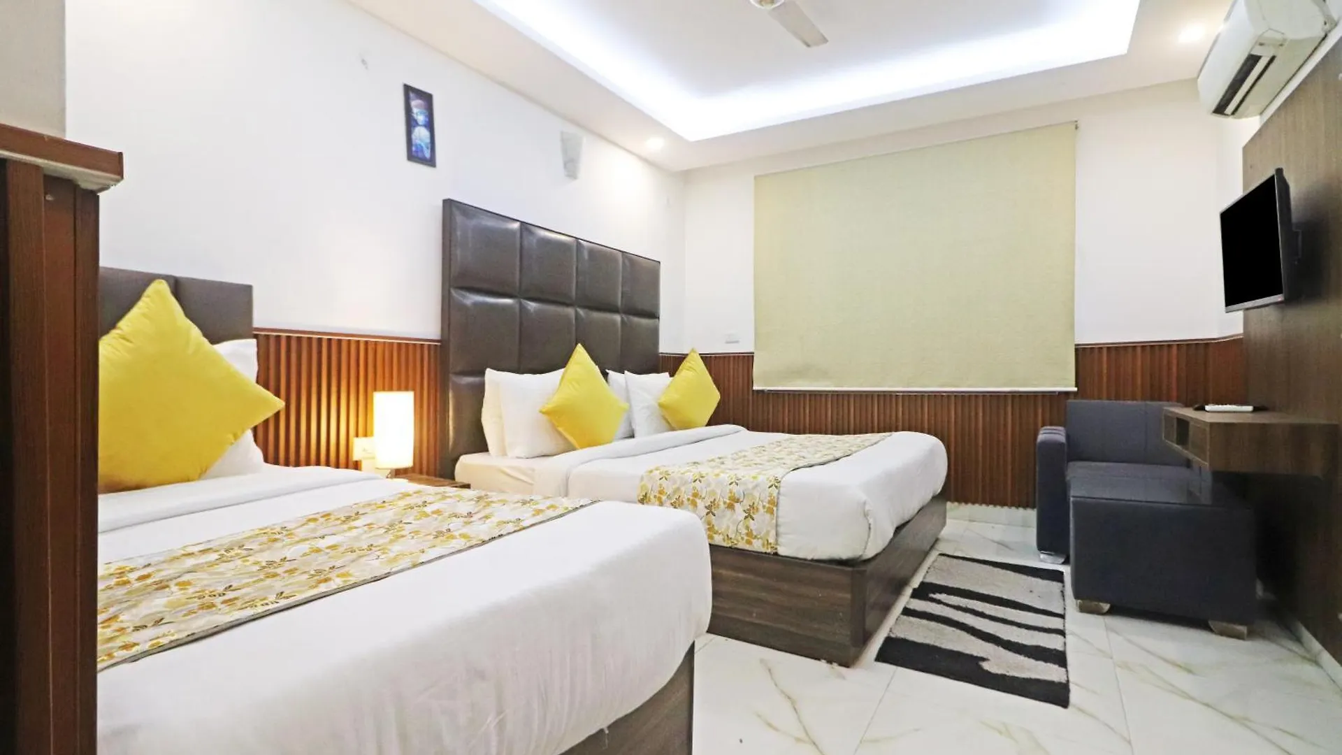Hotel Mayda Prime Near Delhi Airport New Delhi