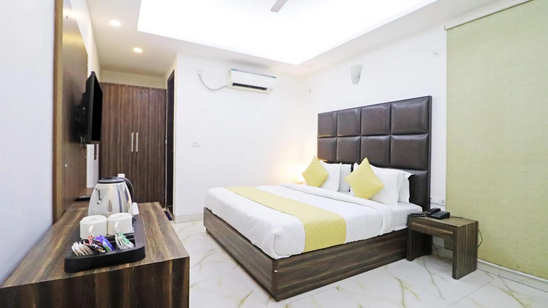 Hotel Mayda Prime Near Delhi Airport New Delhi