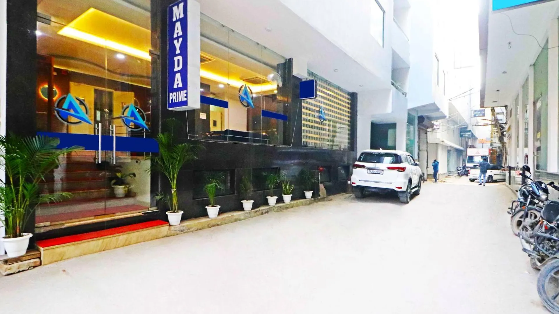 Hotel Mayda Prime Near Delhi Airport New Delhi India