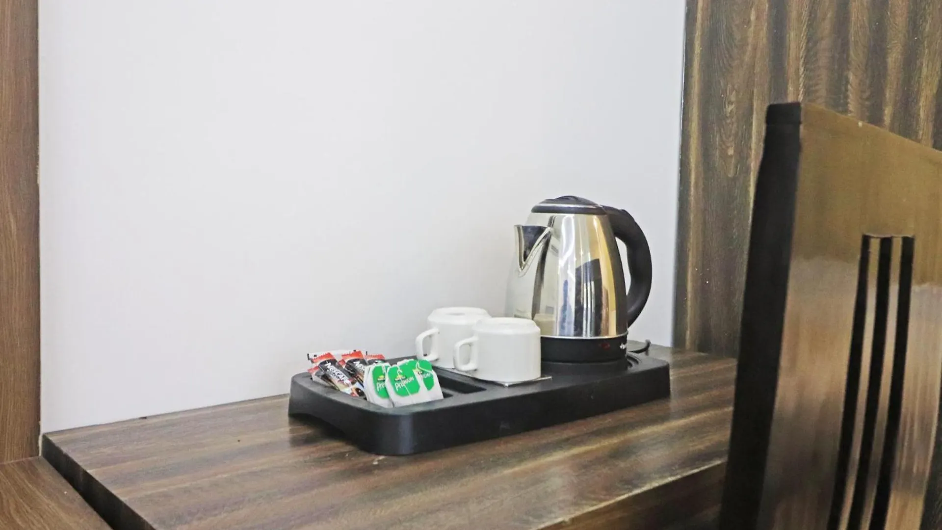 Hotel Mayda Prime Near Delhi Airport New Delhi