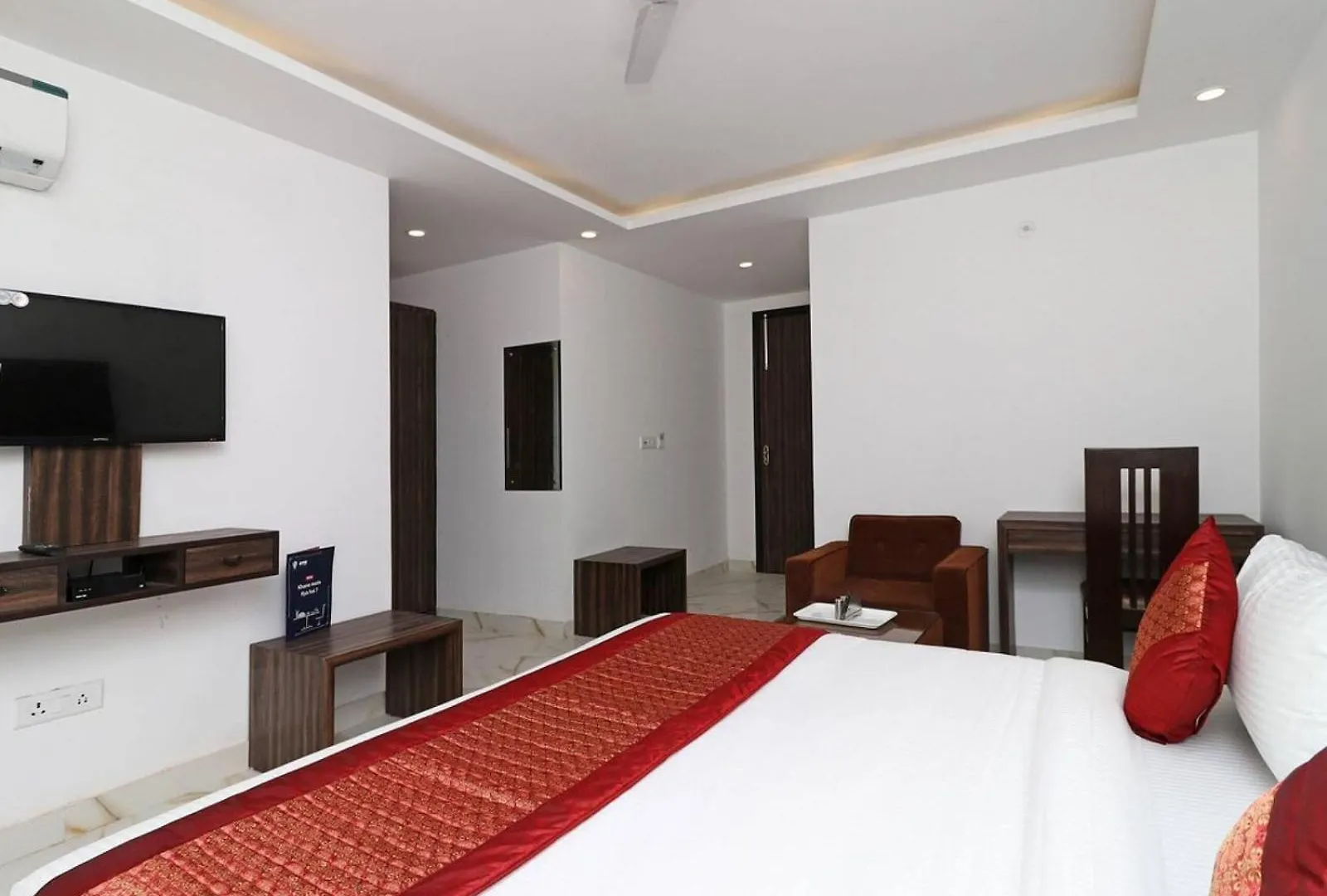 Hotel Mayda Prime Near Delhi Airport New Delhi