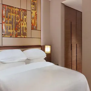 Hotel Belwoood Near Delhi Airport